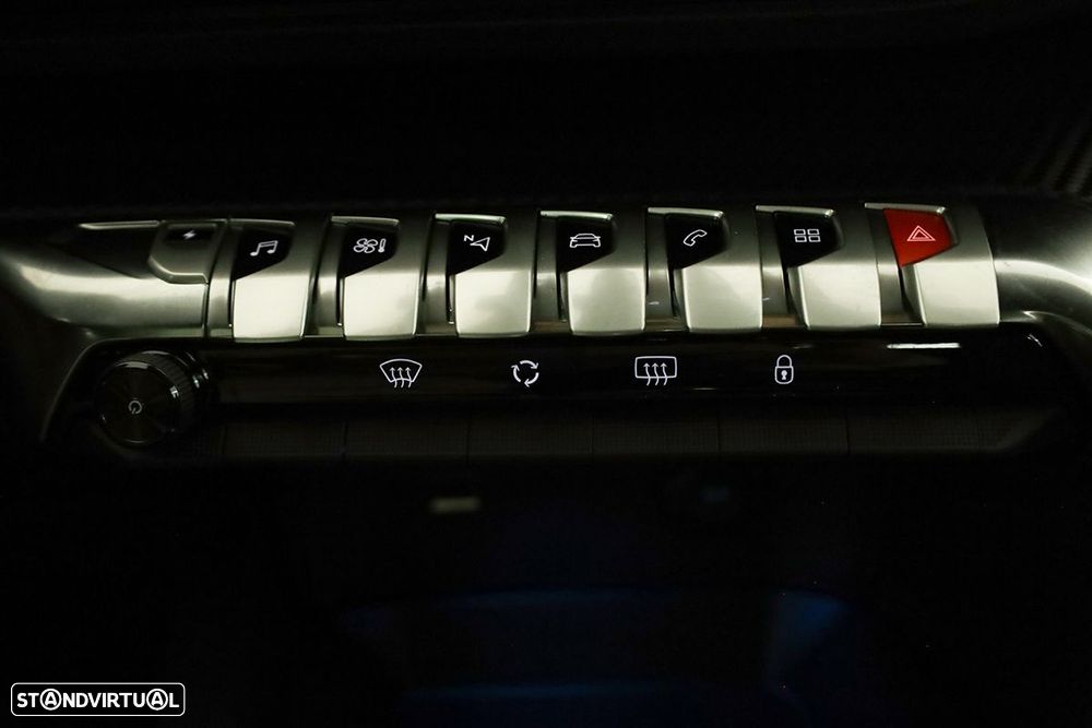 Peugeot 3008 1.6 Hybrid Allure e-EAT8 - 14