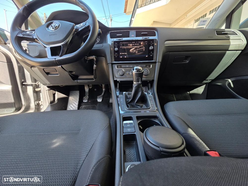 VW Golf 1.6 TDI R-Line - 20