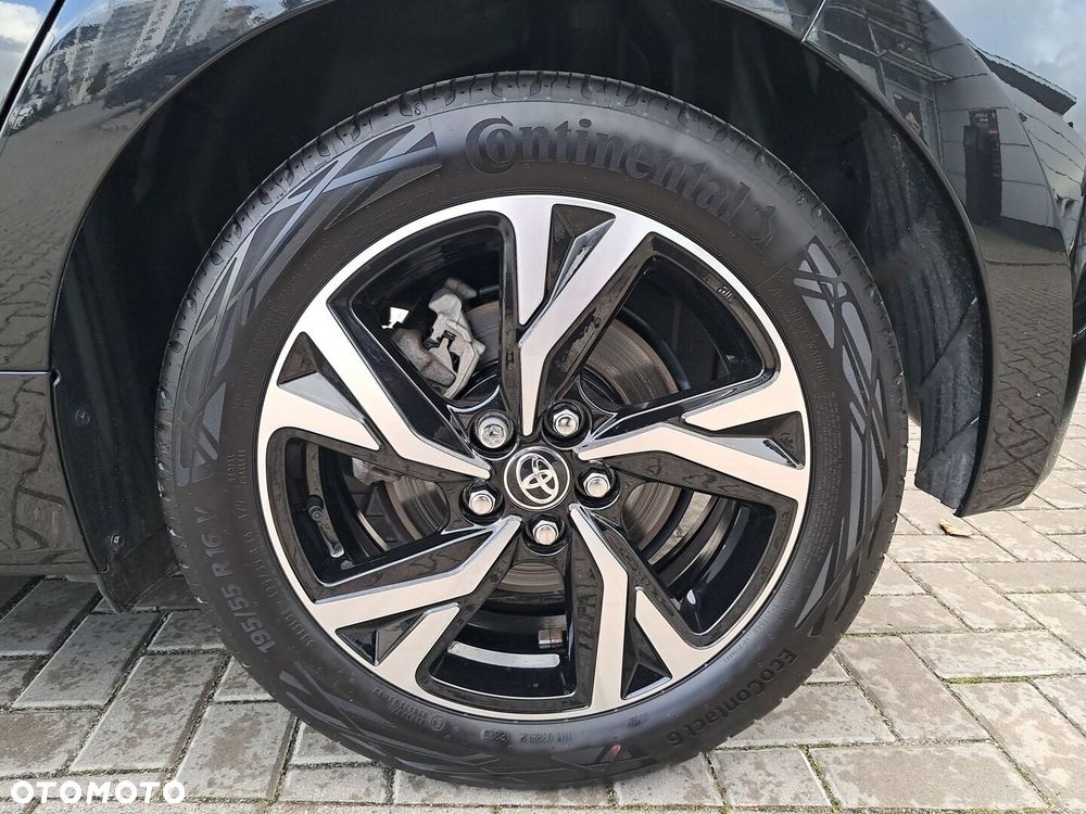 Toyota Yaris Hybrid 1.5 Style - 27