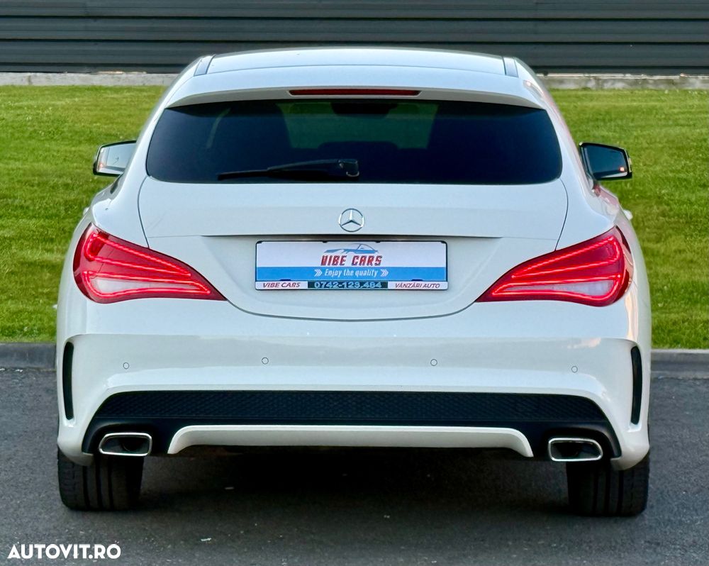 Mercedes-Benz CLA 220 d Shooting Brake 4Matic 7G-DCT AMG Line - 3
