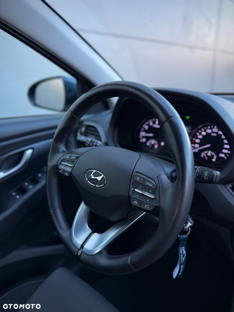 Hyundai i30 1.5 DPI Modern - 11