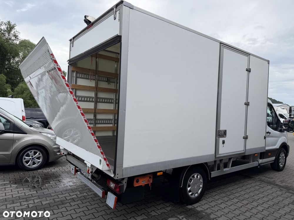 Ford Transit Trend - 21