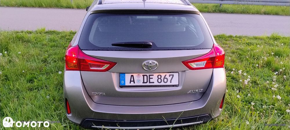 Toyota Auris 1.4 D-4D Dynamic - 10