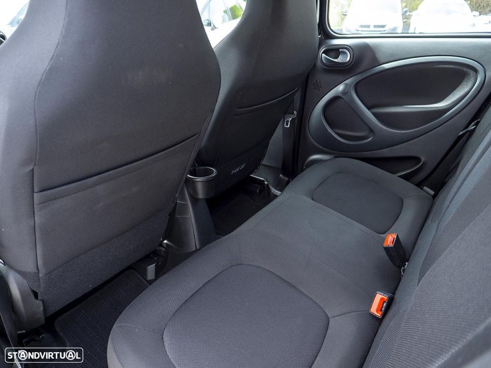Smart ForFour EQ - 24