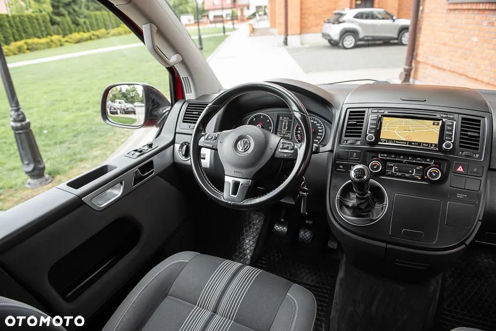 Volkswagen Multivan - 23
