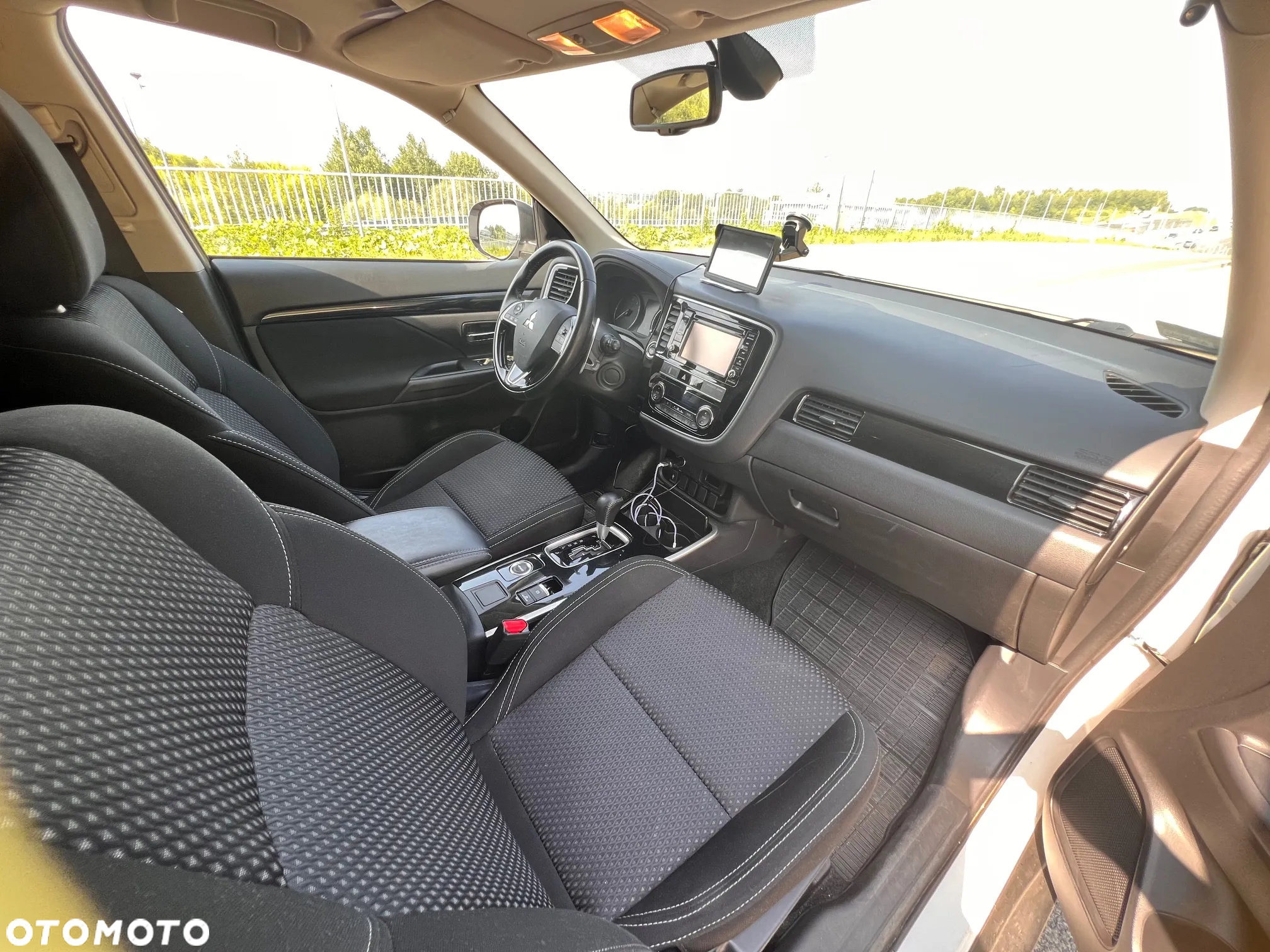 Mitsubishi Outlander 2.0 Intense Comfort 4WD CVT - 15
