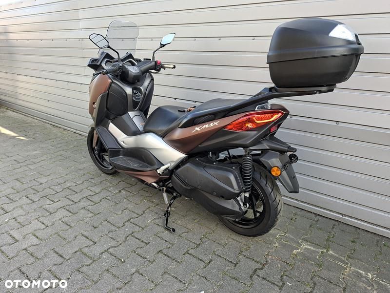 Yamaha X-max - 4