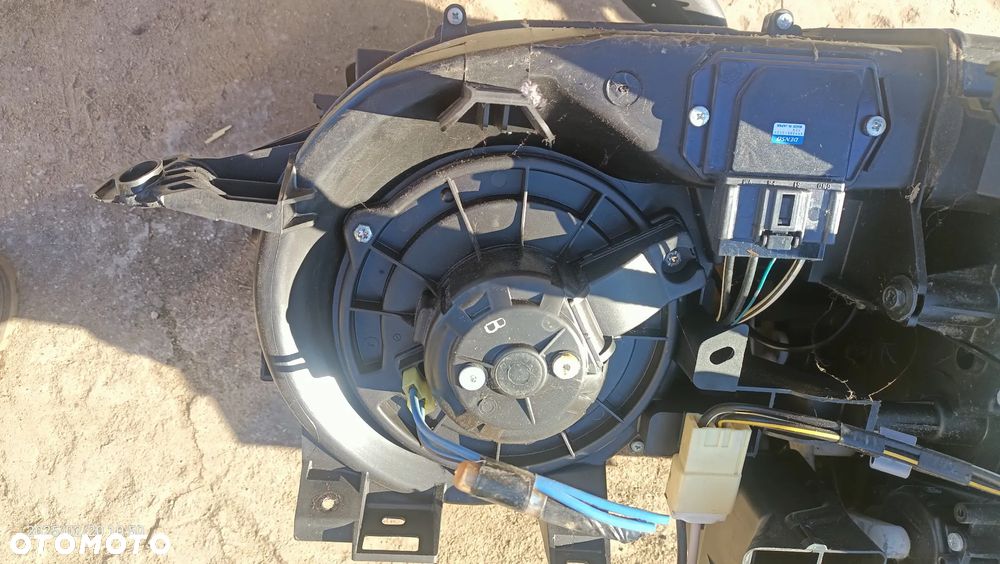 Kompletna obudowa nagrzewnicy toyota Avensis t25 II lift - 5