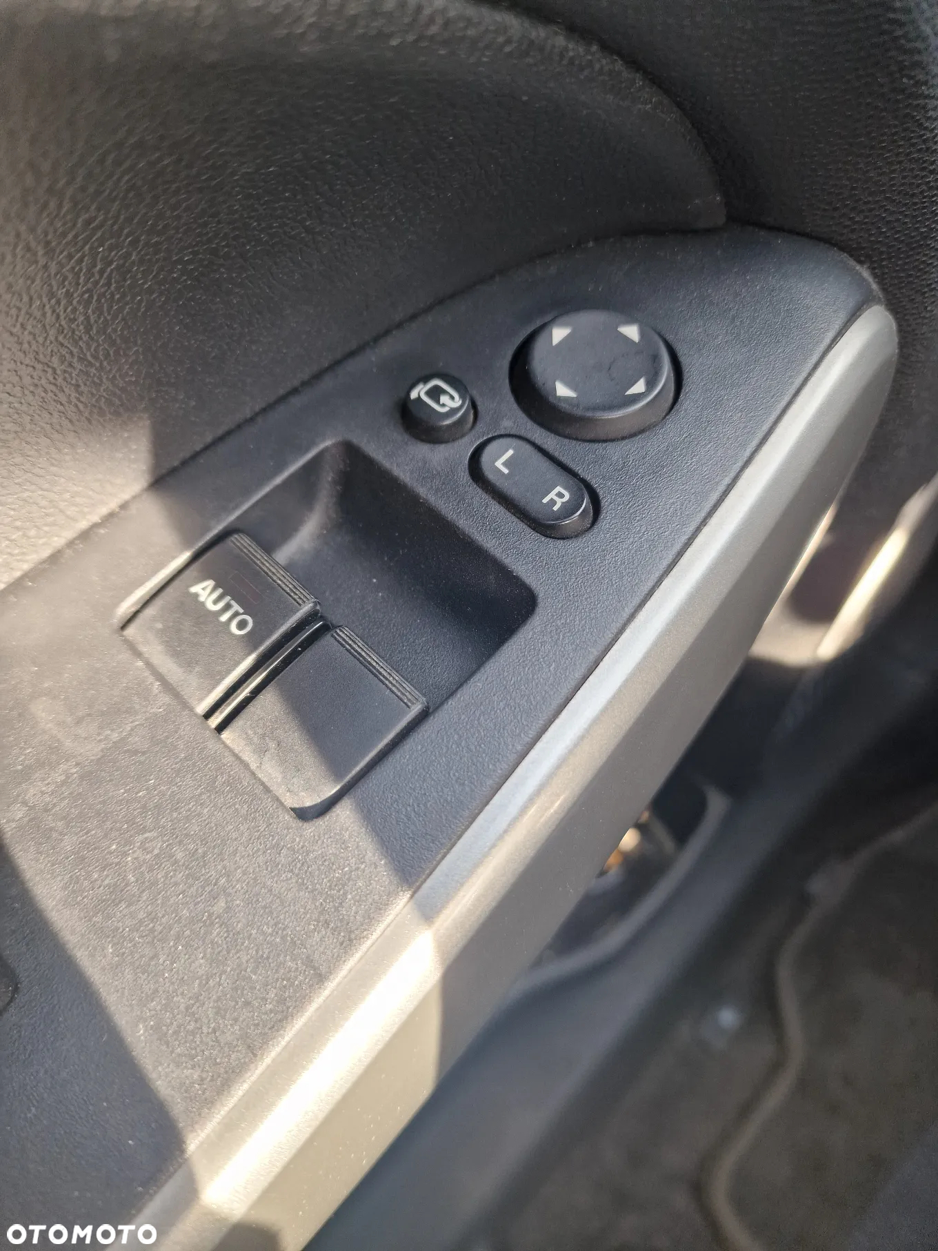 Mazda 2 1.3 Exclusive - 14