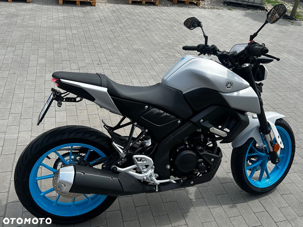 Yamaha MT - 8