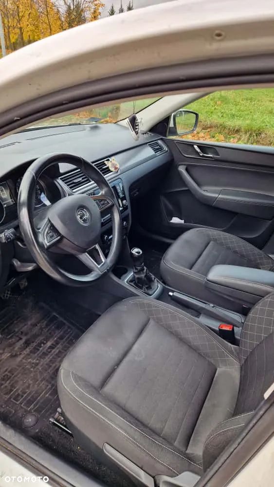 Skoda RAPID 1.2 TSI Style - 13