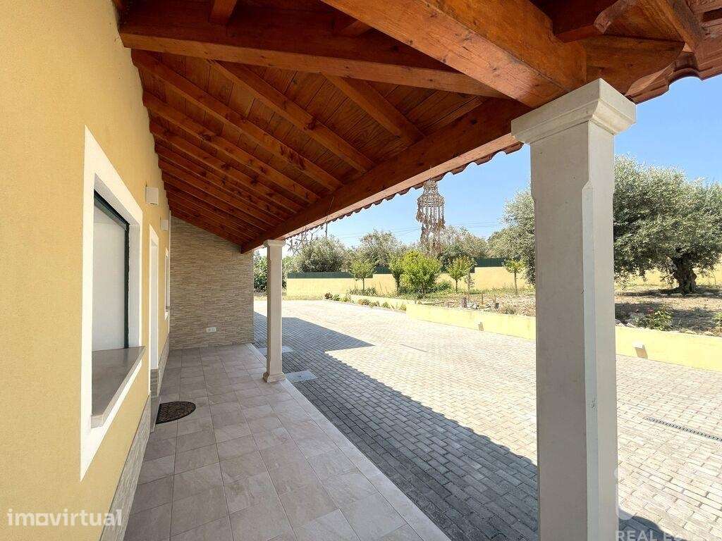 Casa / Villa T5 em Tomar e Santa Maria dos Olivais de 270 m2 - Grande imagem: 3/40