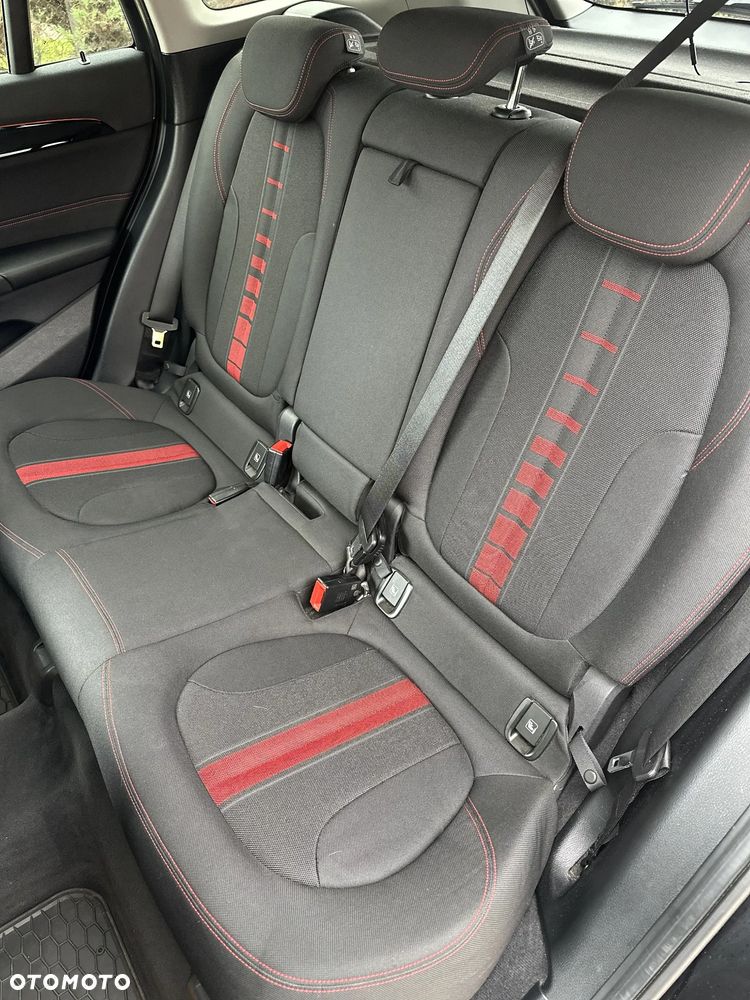 BMW X1 xDrive18d Sport Line - 27
