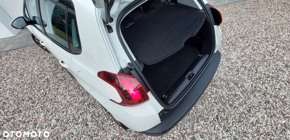 Peugeot 2008 PureTech 110 Stop&Start EAT6 Active - 23