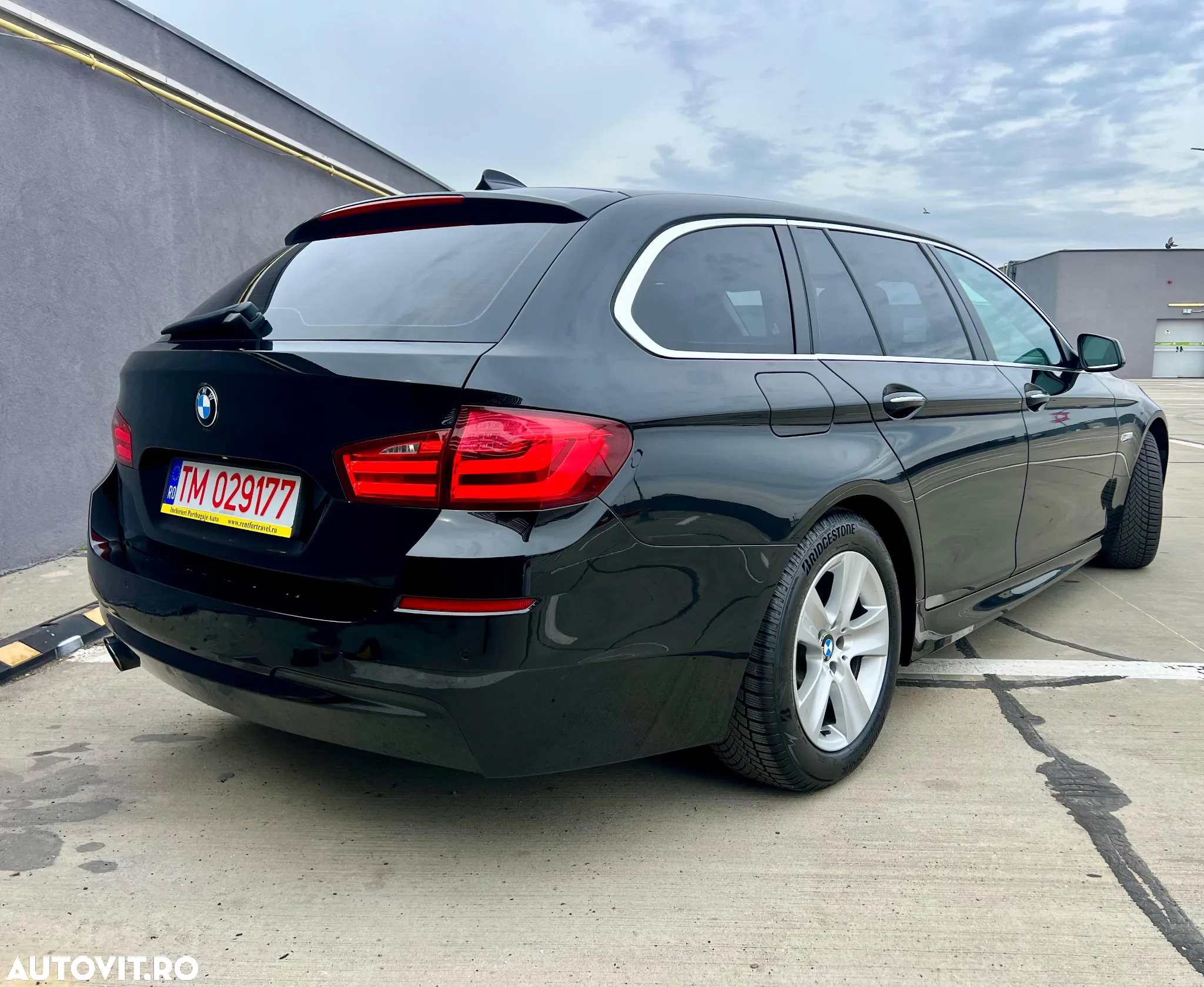 BMW Seria 5 520d Touring Aut. Luxury Line - 4