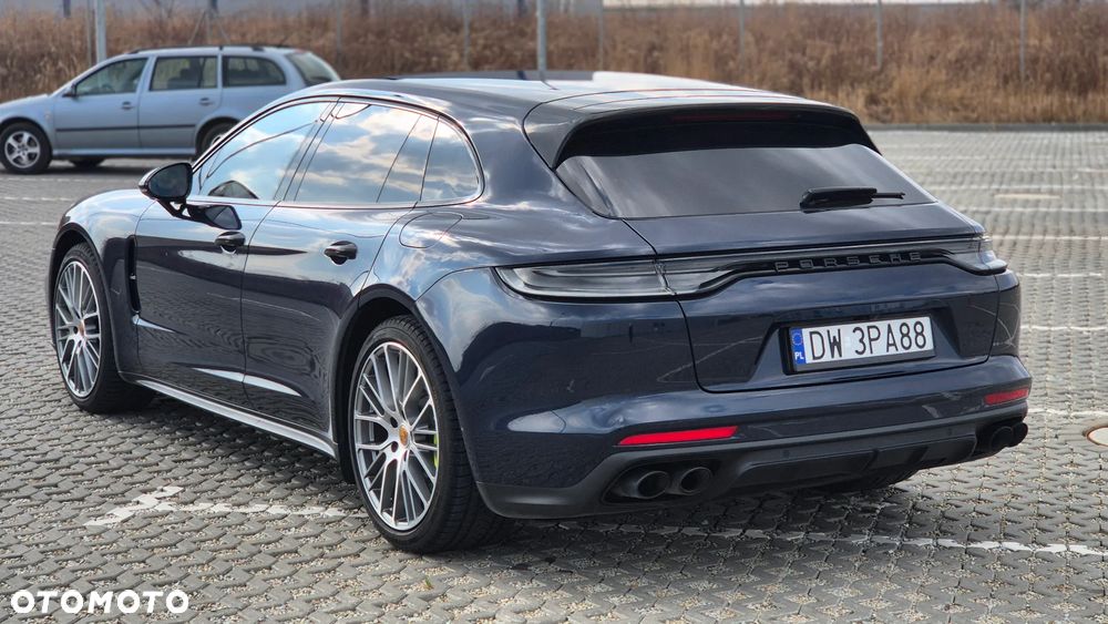 Porsche Panamera - 16