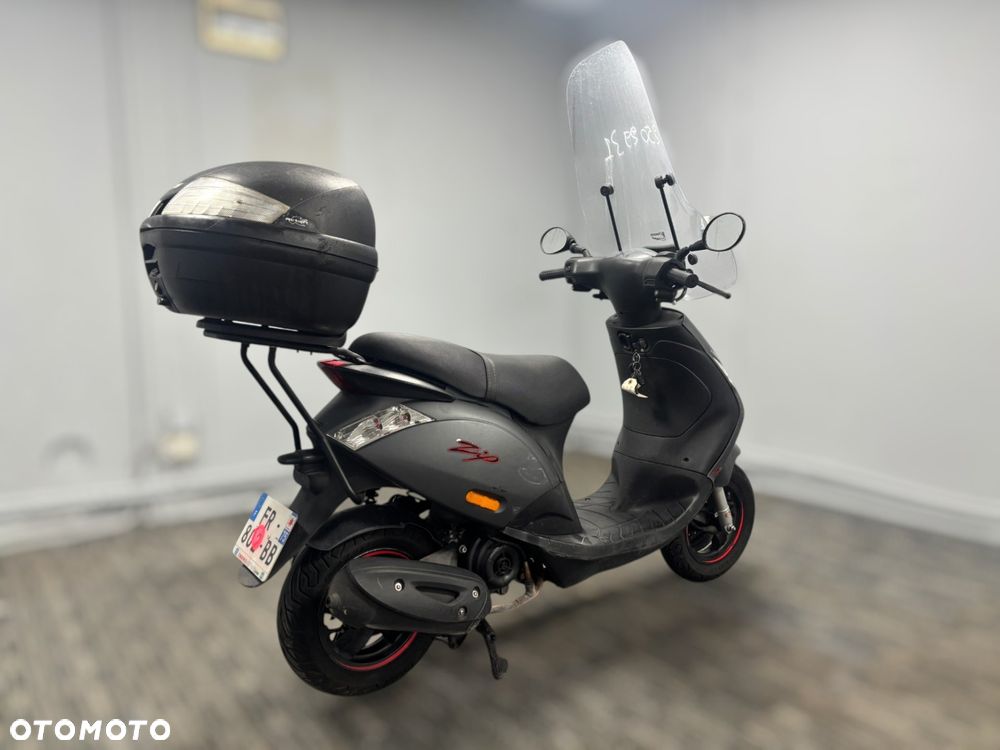 Piaggio ZIP - 3