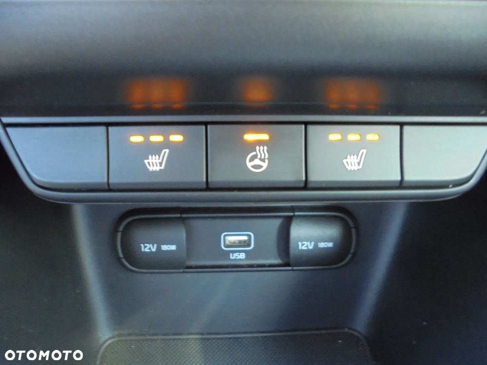 Kia Sportage 1.6 GDI 2WD DREAM-TEAM EDITION - 37