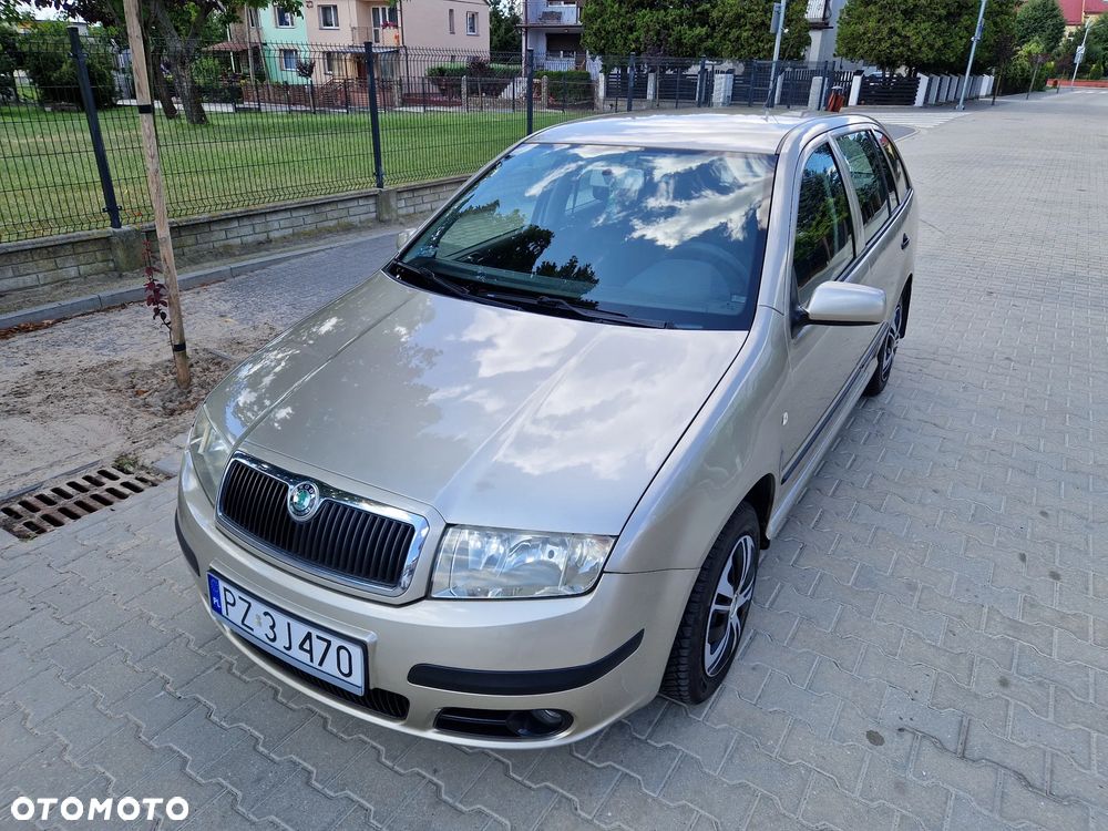 Skoda Fabia 1.4 16V Classic + - 12