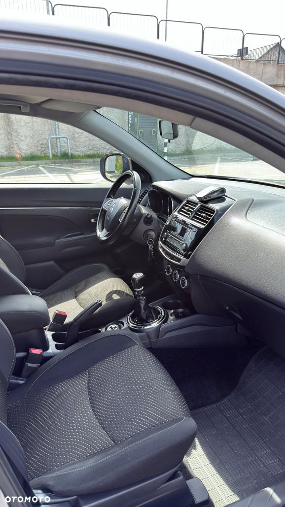 Mitsubishi ASX 1.8 DID Invite 4WD - 11