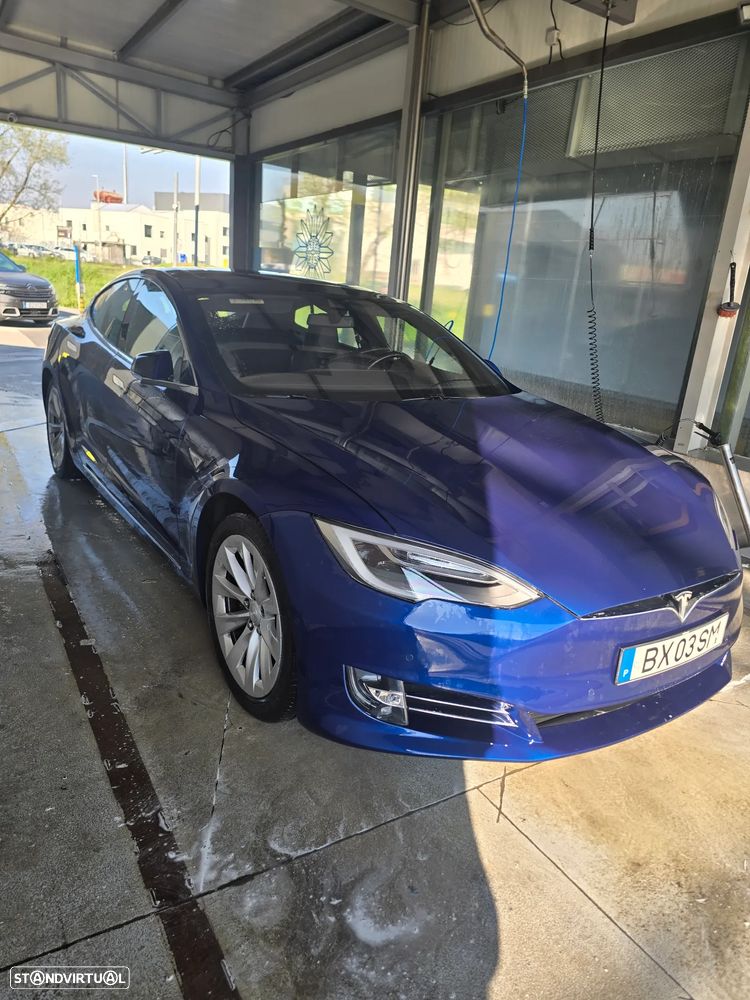 Tesla Model S 90D AWD - 8