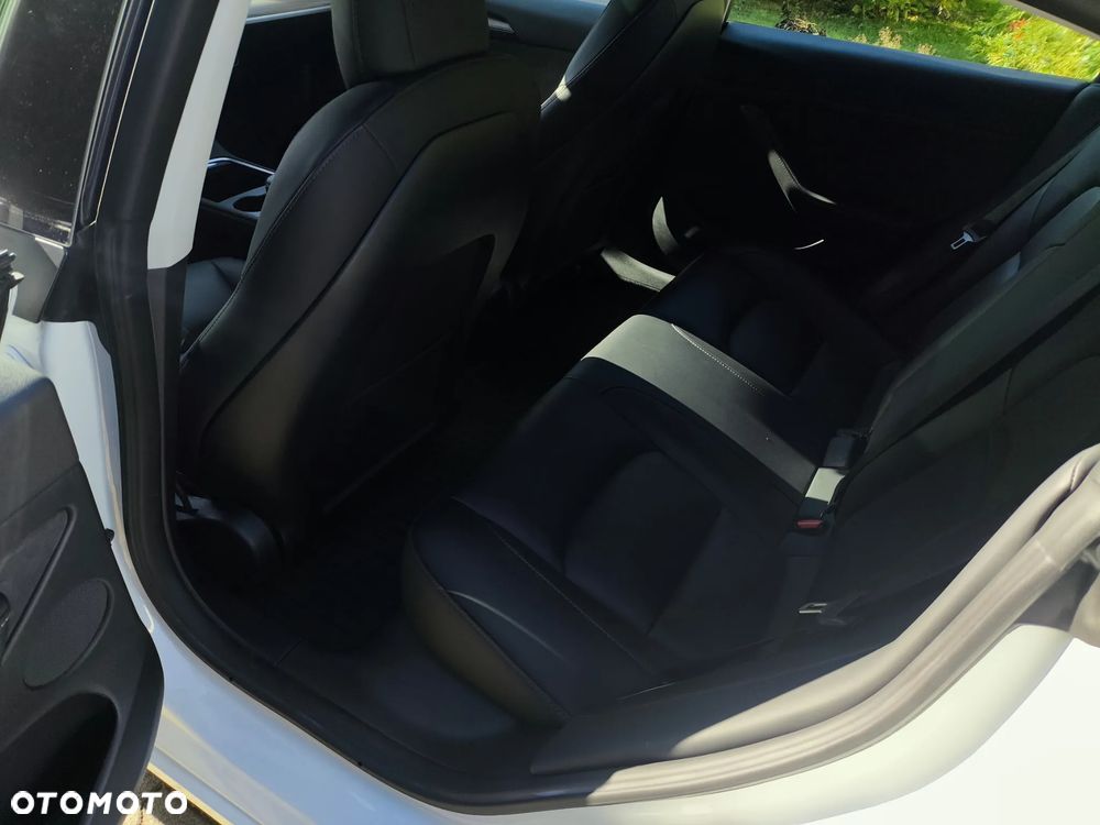 Tesla Model 3 2022 photo 5