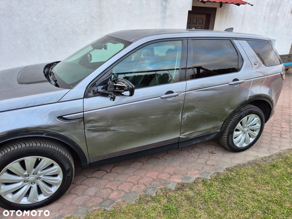 Land Rover Discovery Sport 2.0 P200 mHEV S - 11