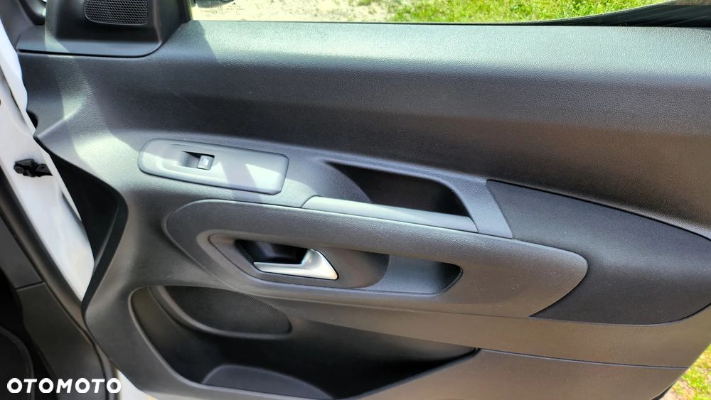 Opel Combo 1.5 D 75kW N1 Edition - 17