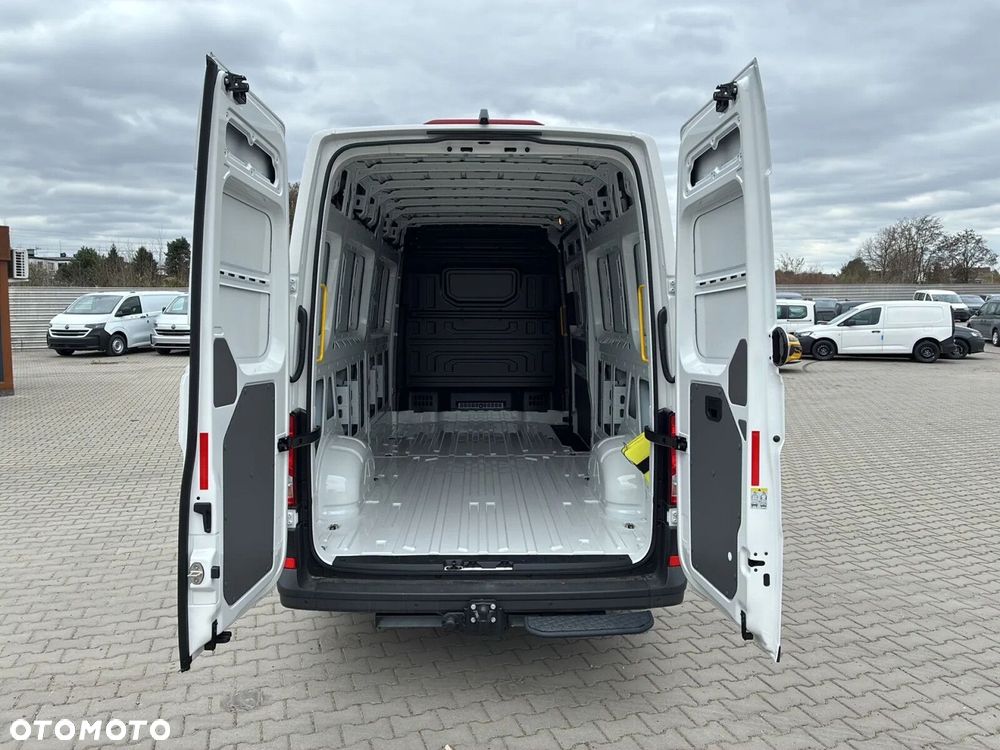 Volkswagen Crafter 35 Furgon L4H3, 2.0BiTDI 177KM, 4490mm, Wysoki dach - 10