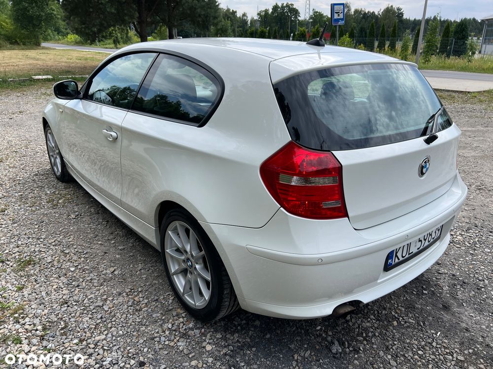 BMW Seria 1 116i - 21