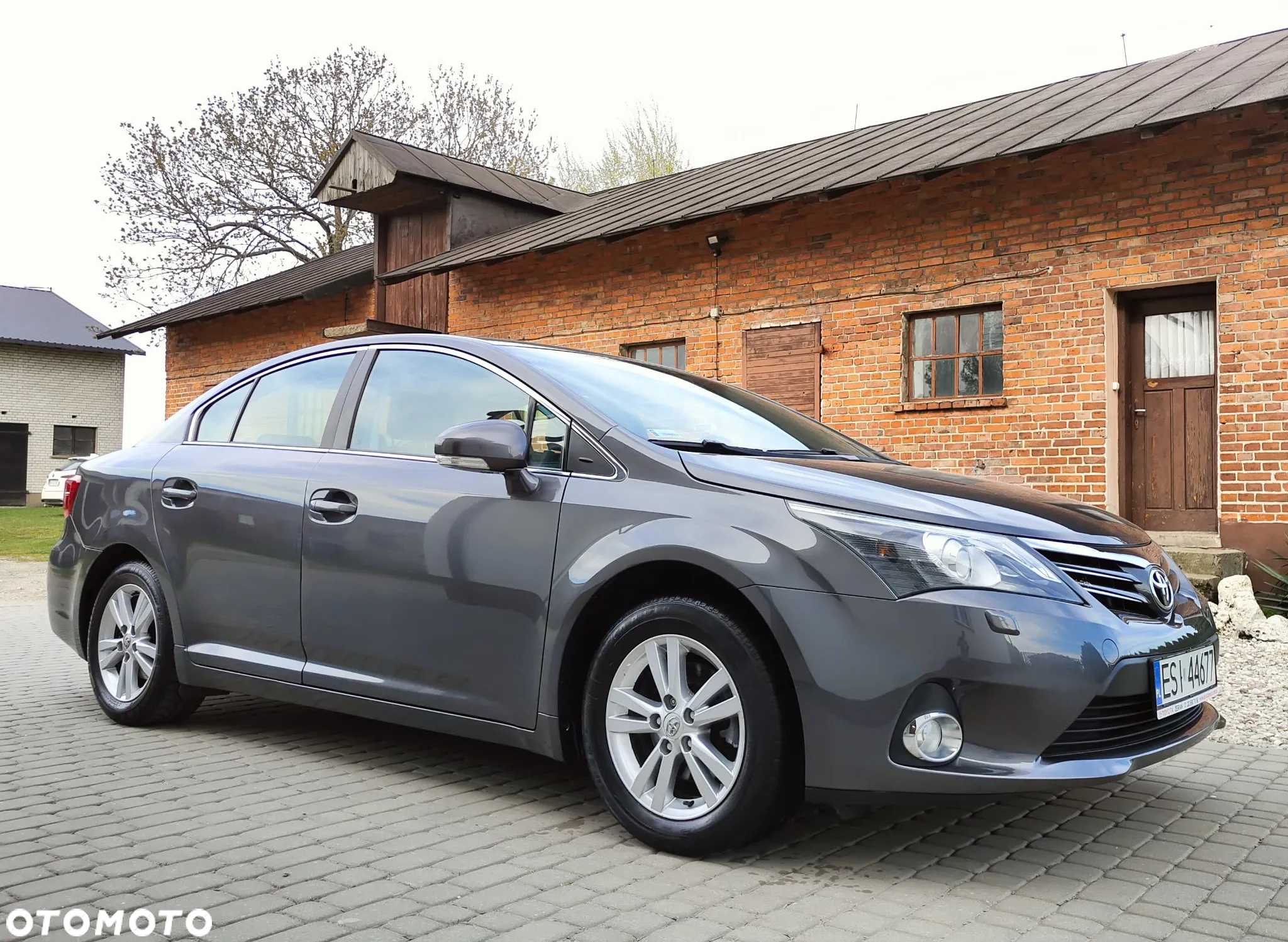 Toyota Avensis 1.8 Premium - 3