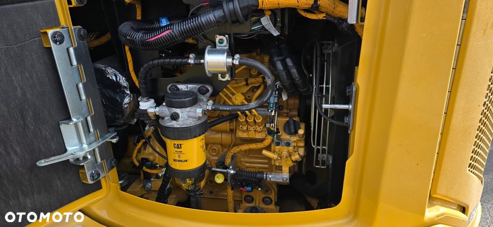 Caterpillar 302,7 CR     / 302 , 303, 304, 305 - 4