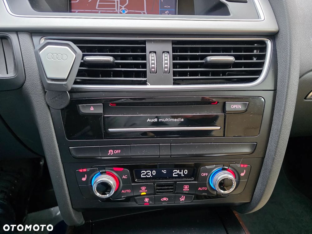 Audi A4 Limousine - 14