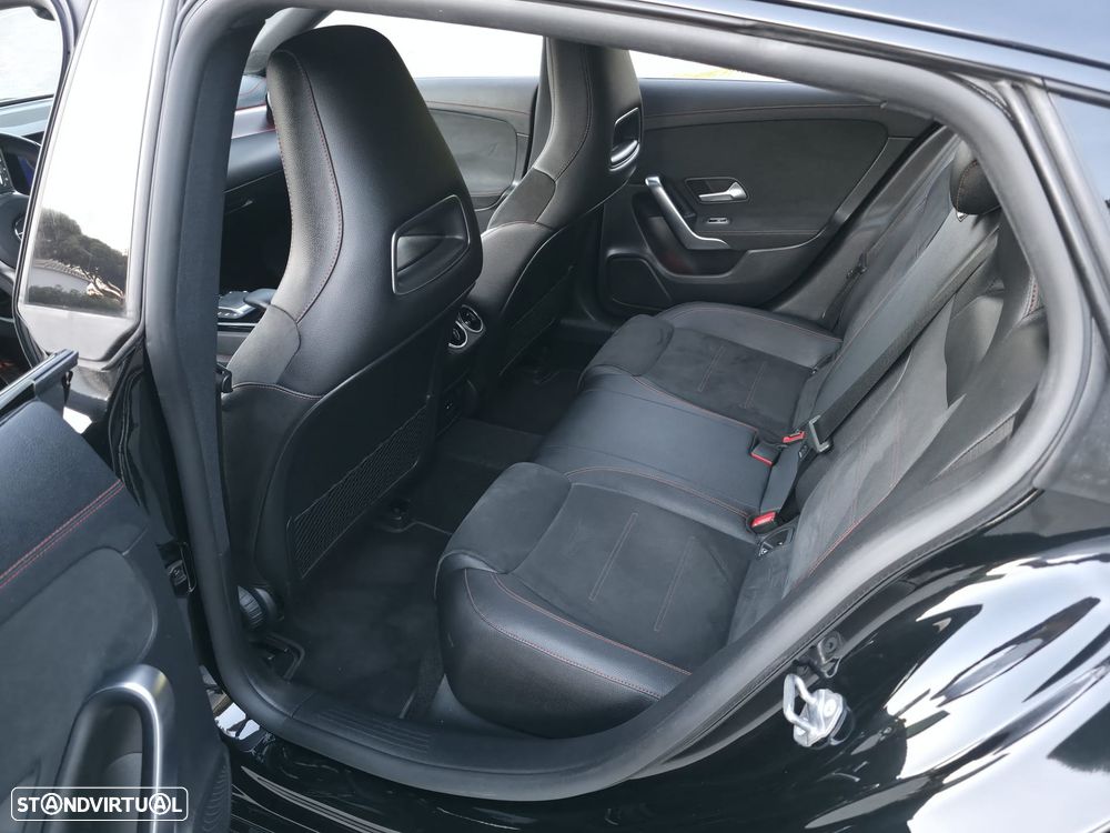 Mercedes-Benz CLA 200 - 16