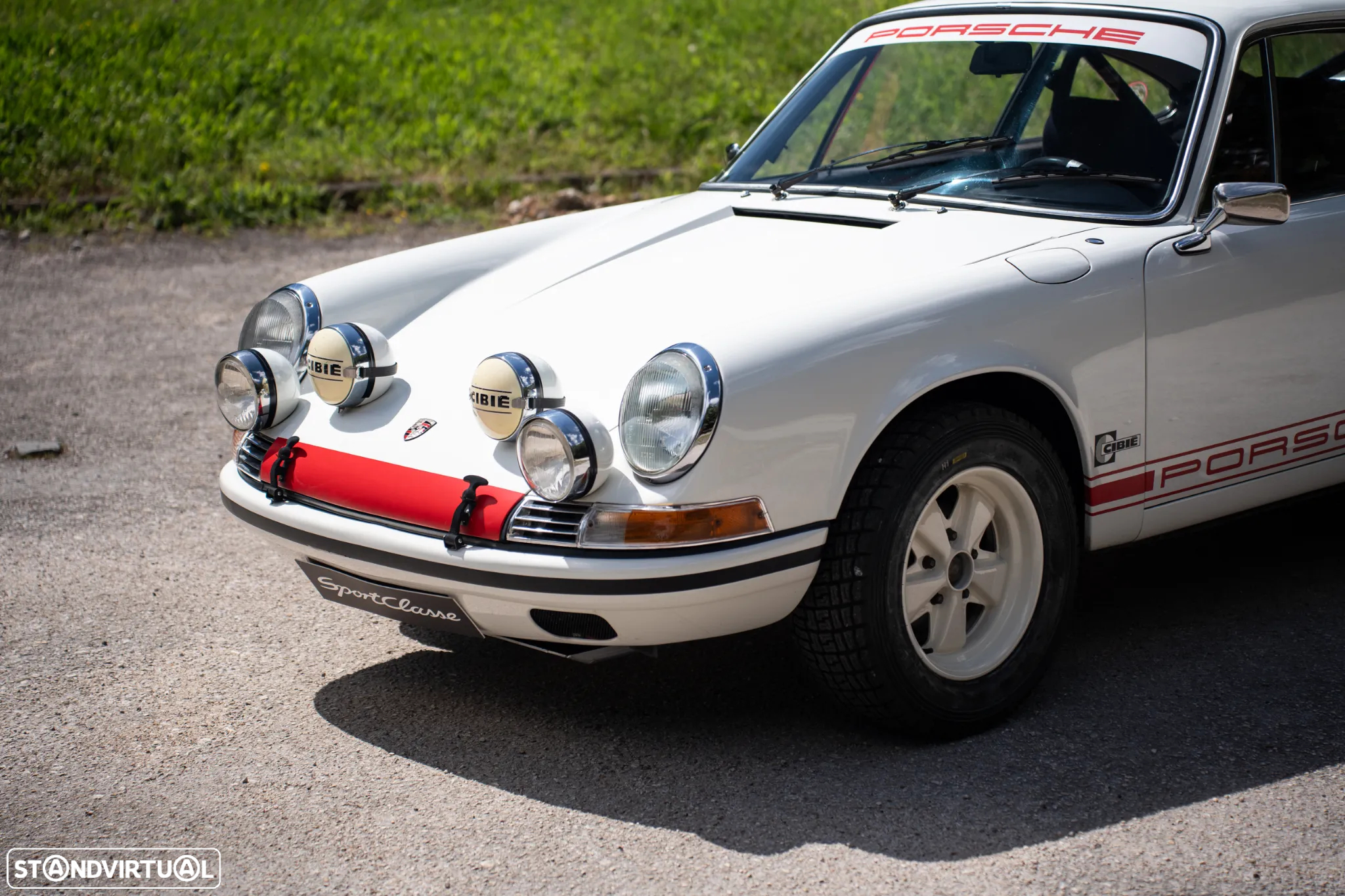 Porsche 911 Série F - 10