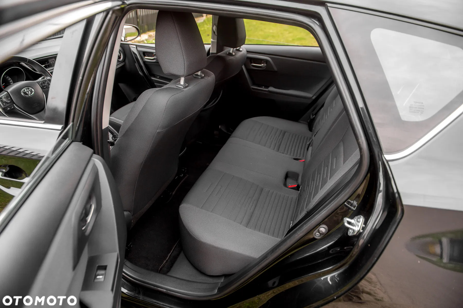 Toyota Auris 1.2 T GPF Premium - 9
