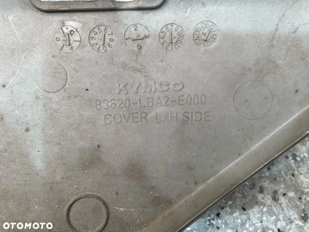 Prawa owiewka plastik Kymco Xciting 250/500 (nr1239) - 6