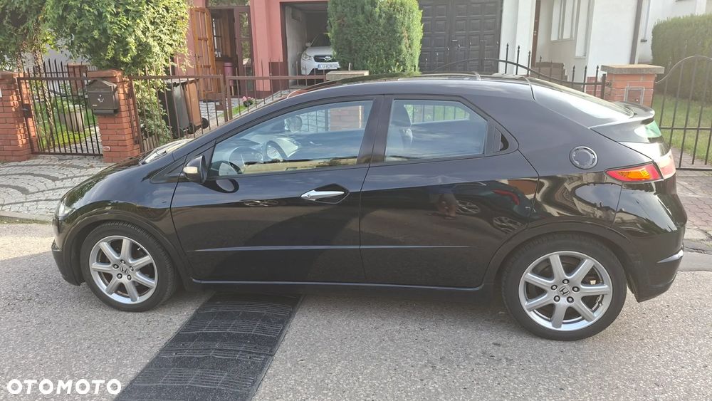 Honda Civic 1.8 Executive - 9