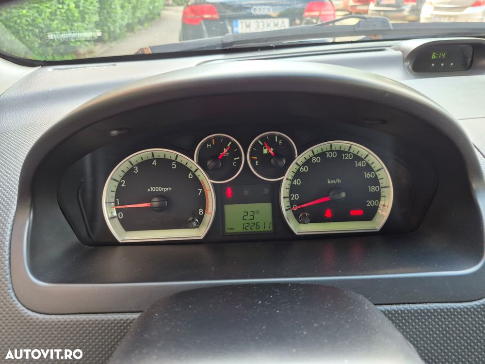 Chevrolet Aveo - 3