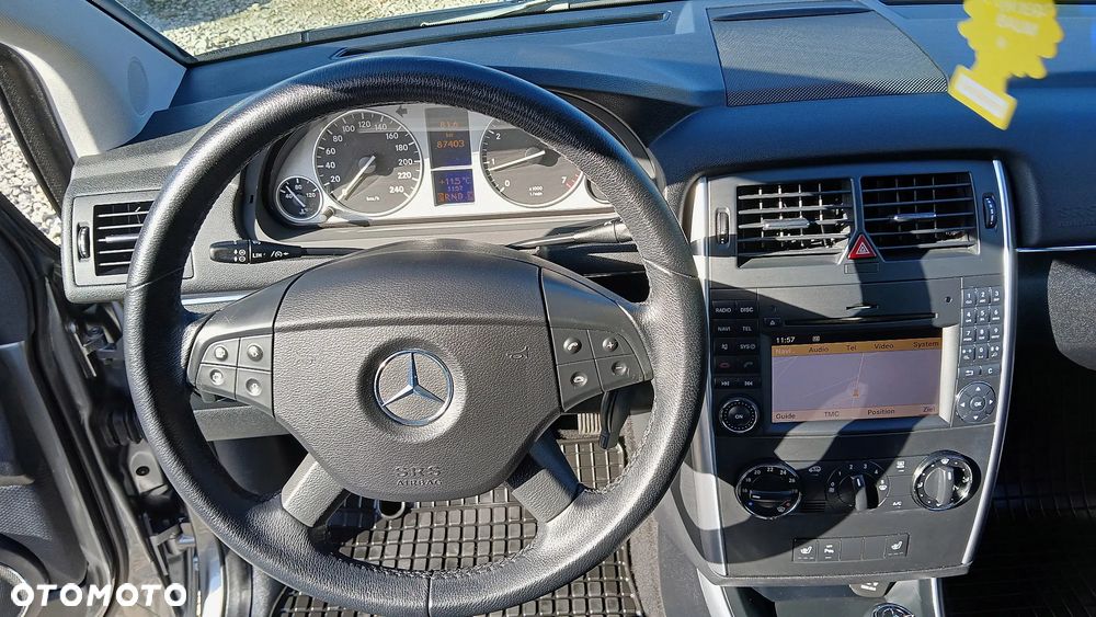 Mercedes-Benz Klasa B 180 Autotronic - 23