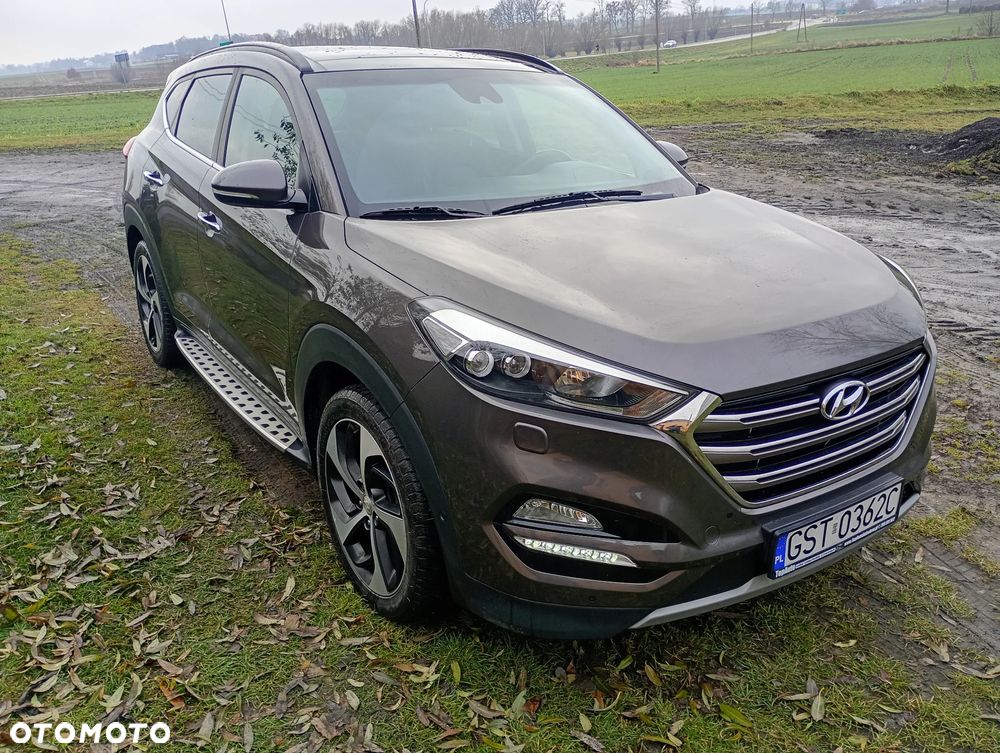Hyundai Tucson 2.0 CRDI 4WD Automatik Premium - 2