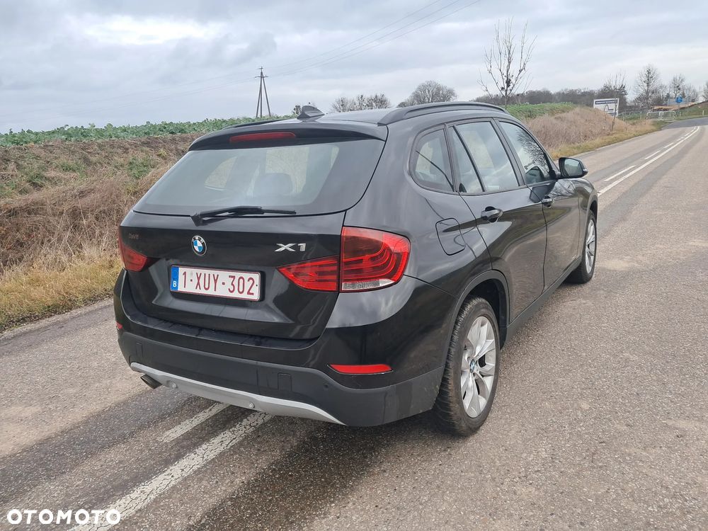BMW X1 sDrive16d xLine - 13