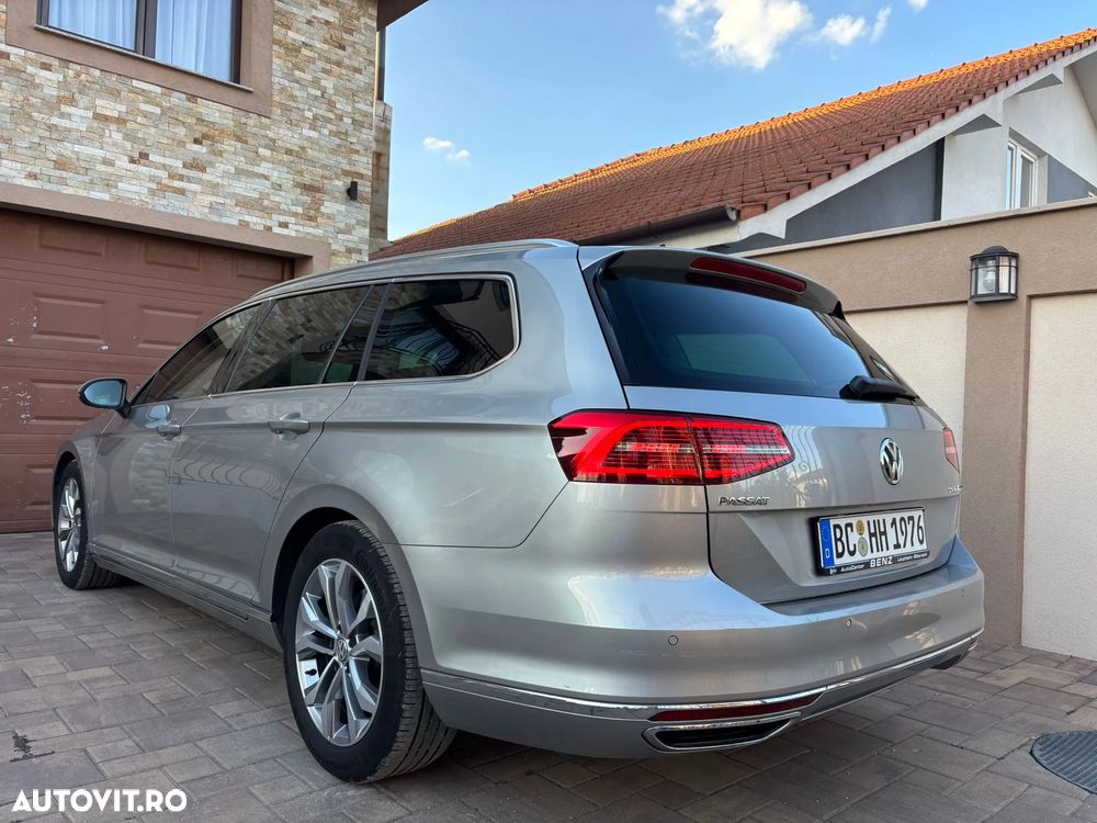 Volkswagen Passat 2.0 TDI DSG Highline - 12