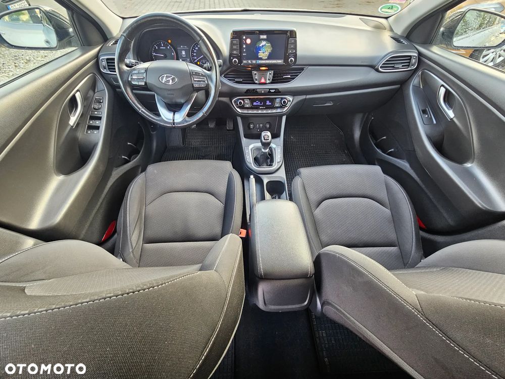 Hyundai i30 1.6 CRDI Intro Edition - 28