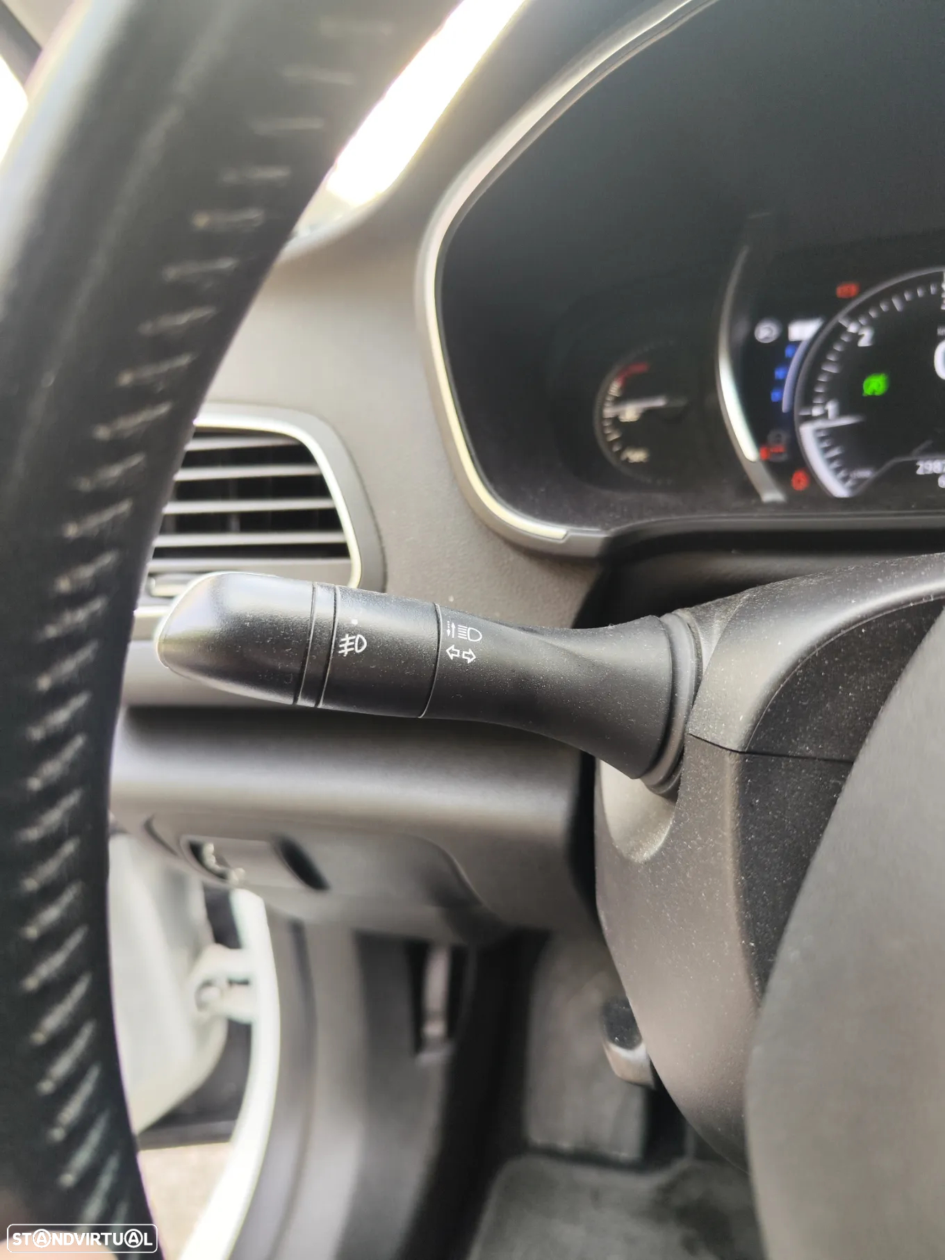 Renault Mégane ENERGY dCi 110 EDC INTENS - 28