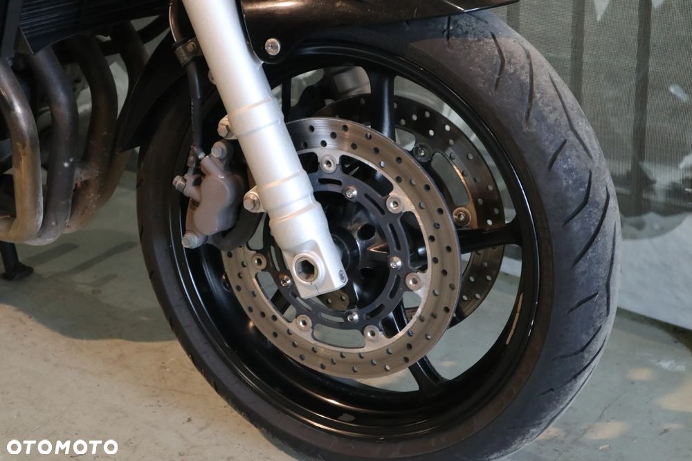 Yamaha FZ6 - 3