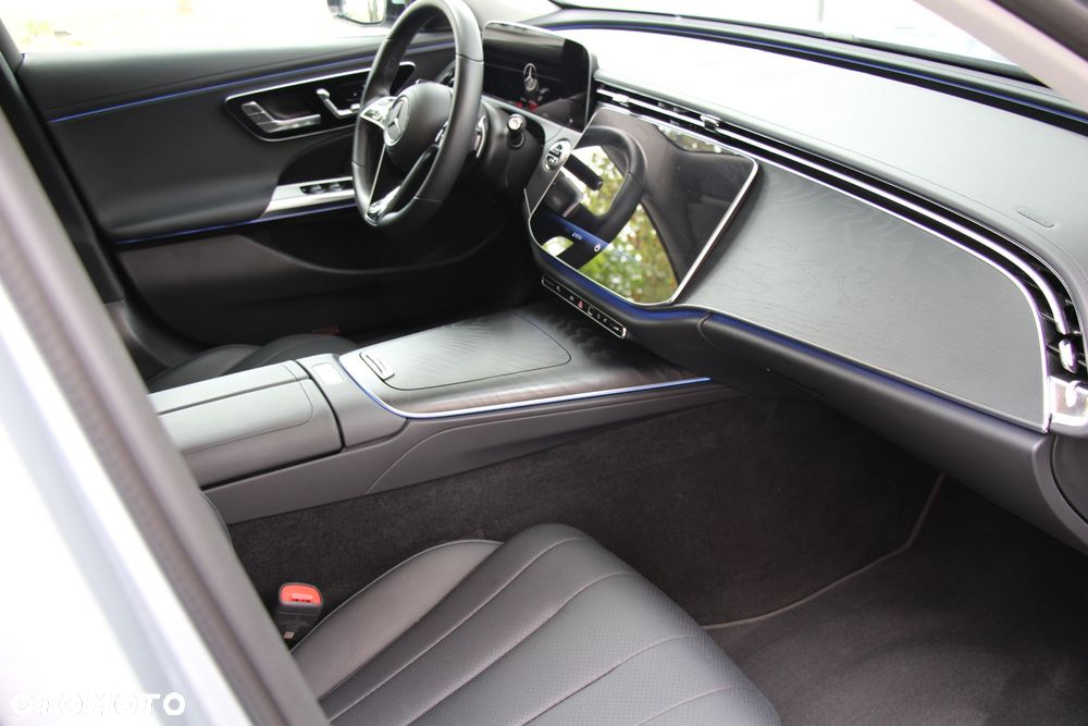 Mercedes-Benz Klasa E 220 d mHEV 4-Matic Avantgarde 9G-Tronic - 20