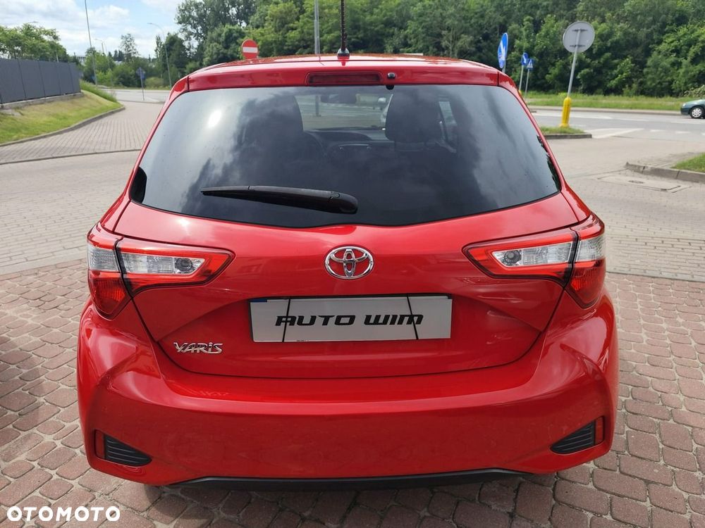 Toyota Yaris 1.5 Premium - 10