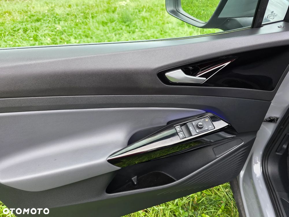 Volkswagen ID.4 - 17