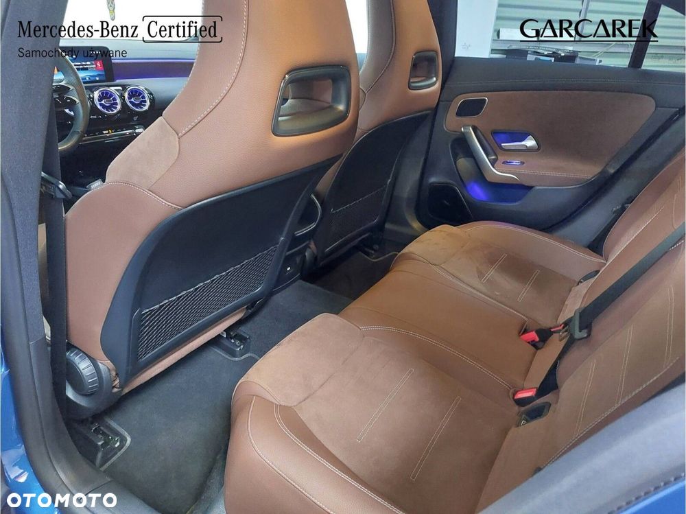 Mercedes-Benz CLA 220 4-Matic AMG Line 7G-DCT - 19